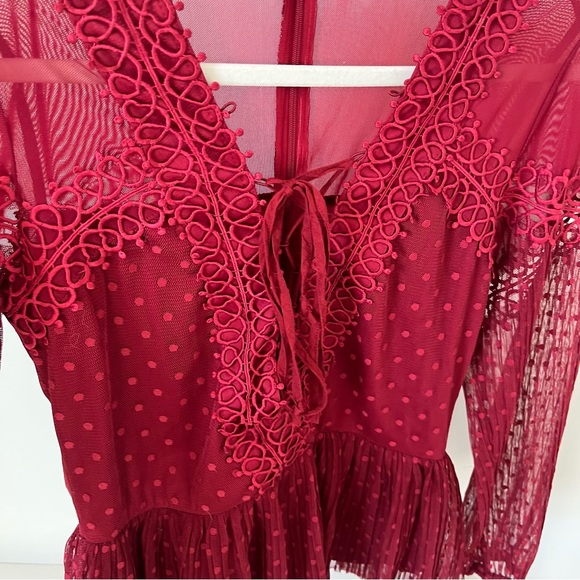 🩷BKE BOUTIQUE SHIRT RED LONG SLEEVE MESH PLEATED TULLE LACE UP SIZE SMALL - Picture 14 of 14
